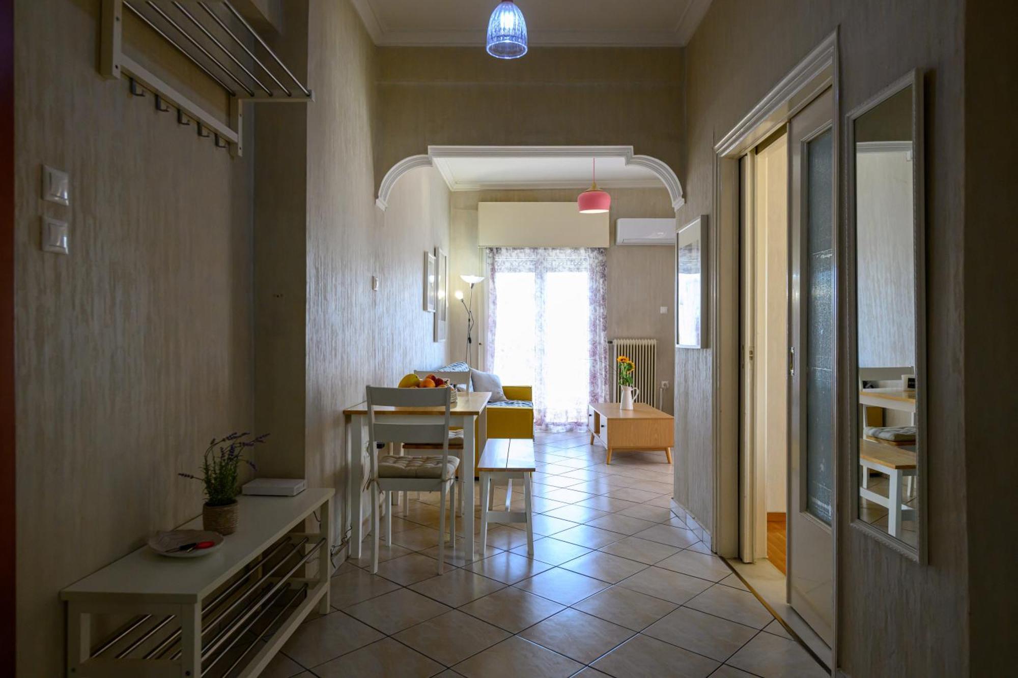 Roubini 52 Apartment Kalamata Exterior photo
