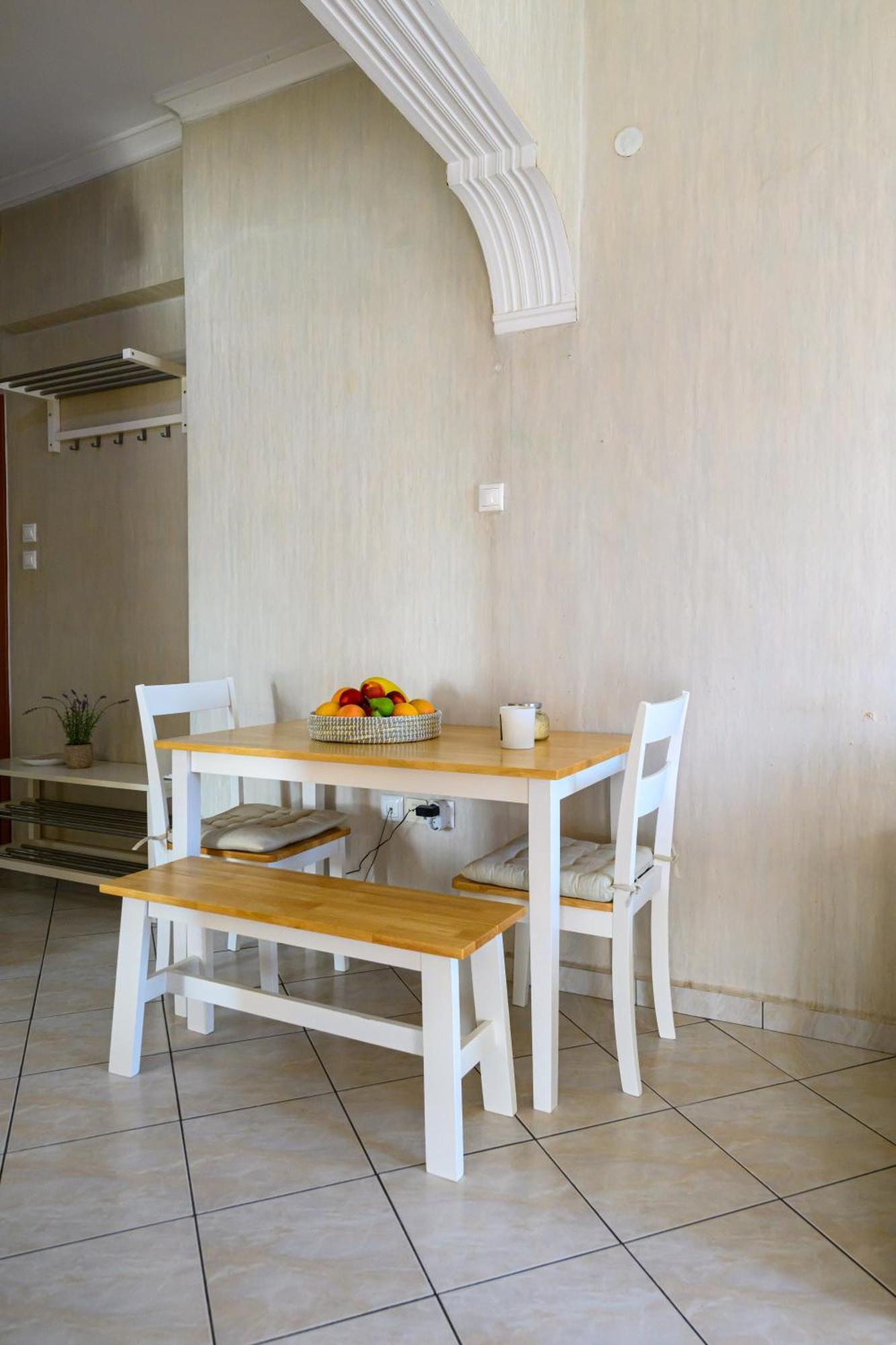 Roubini 52 Apartment Kalamata Exterior photo