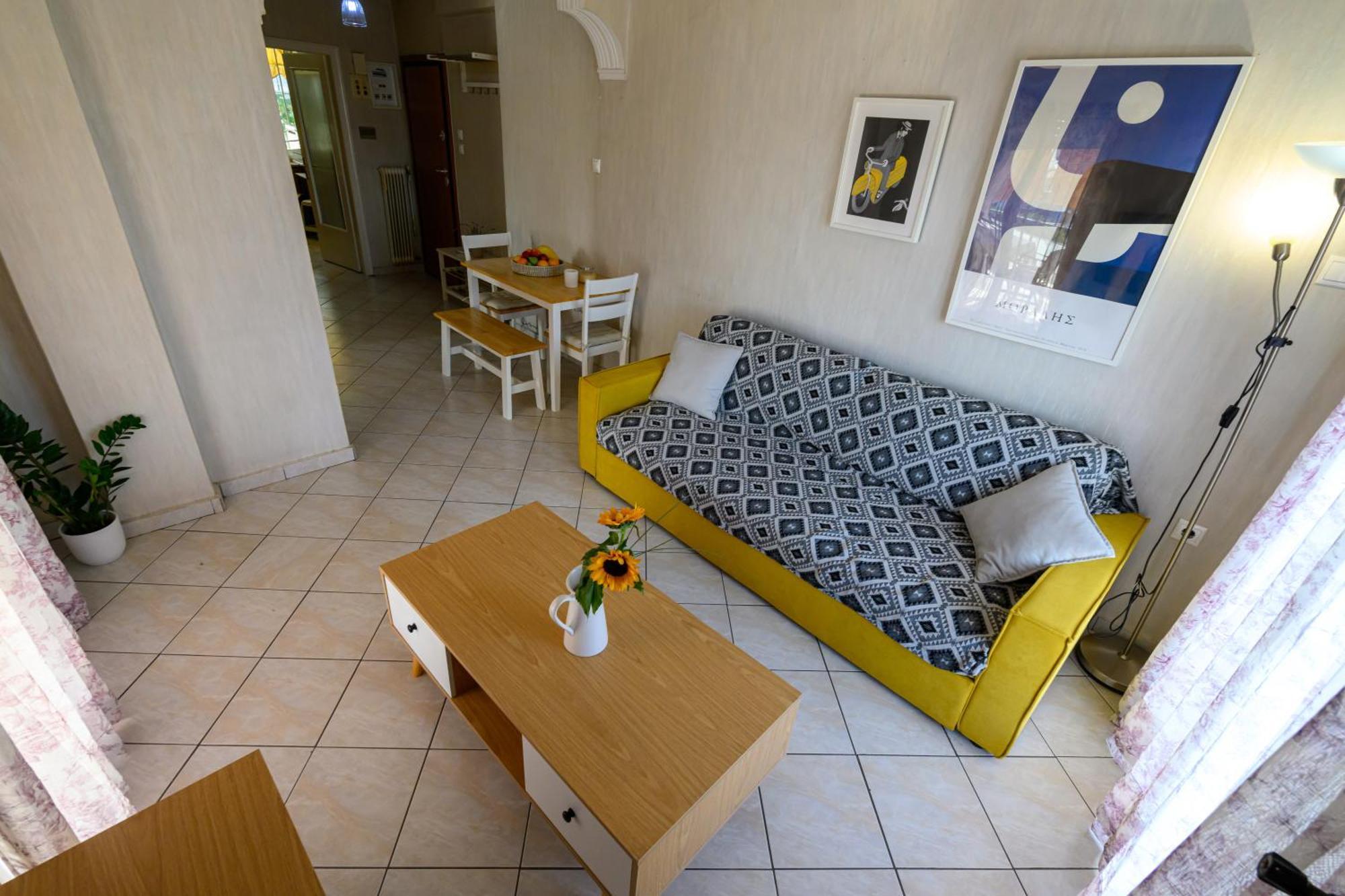 Roubini 52 Apartment Kalamata Exterior photo