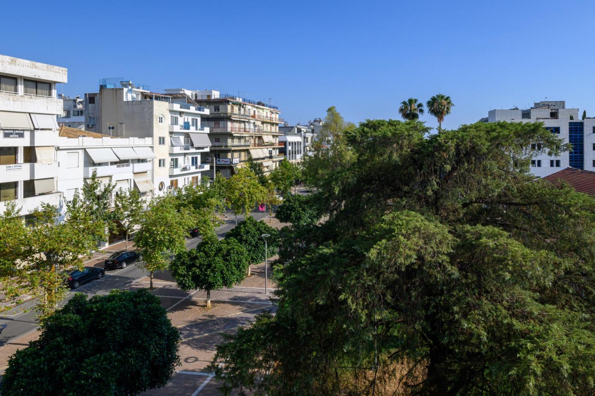 Roubini 52 Apartment Kalamata Exterior photo